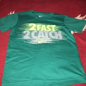 Child’s Nike T-shirt never worn size 6 medium